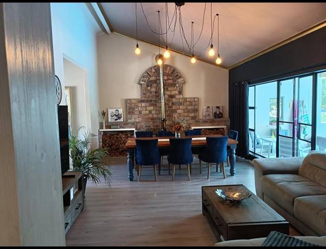 4 BEDROOM HOUSE FOR SALE IN DARLING